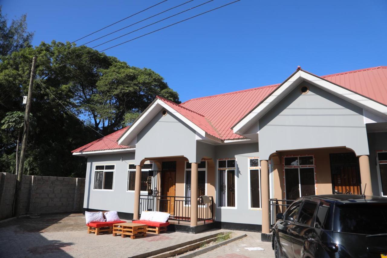 Pearl Lulu Modern Bnb Homestay Dar es Salaam Bagian luar foto